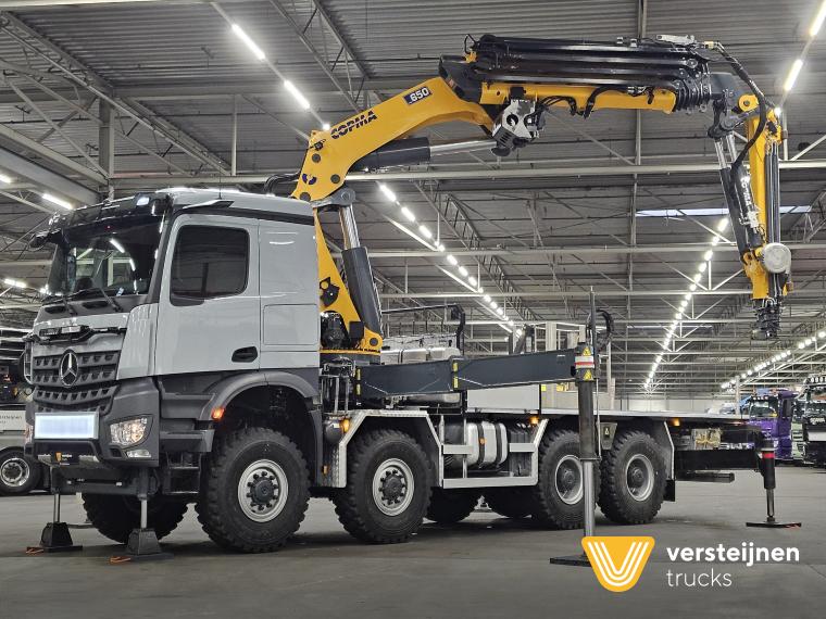 Mercedes-Benz AROCS 3253 8x8 / 65 t/m CRANE + JIB + WINCH / KRAN / GRUA